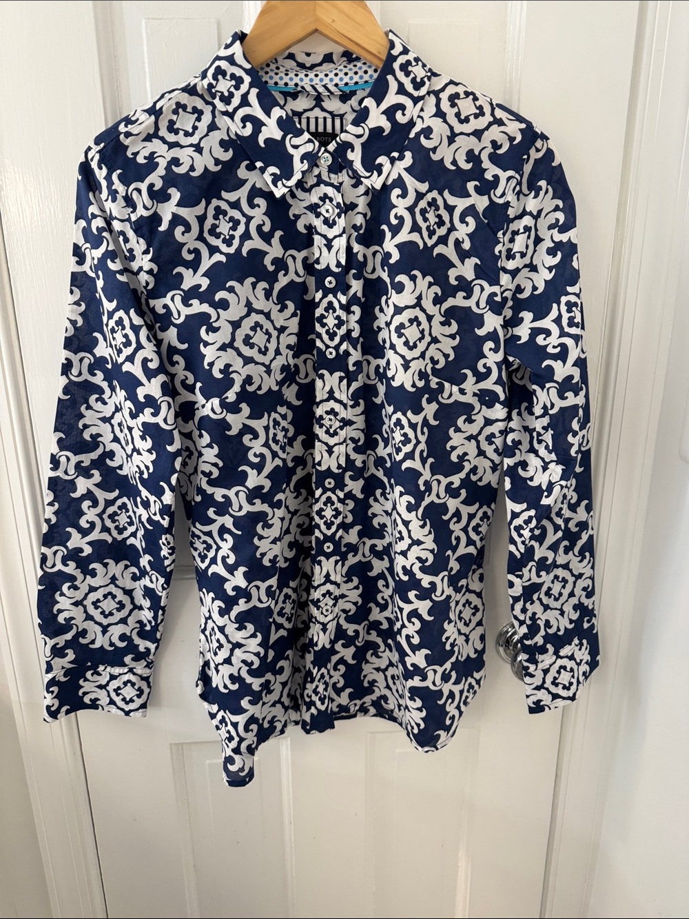 Talbots Navy and White Swirl Print Button-Down lightweight summer Shirt
